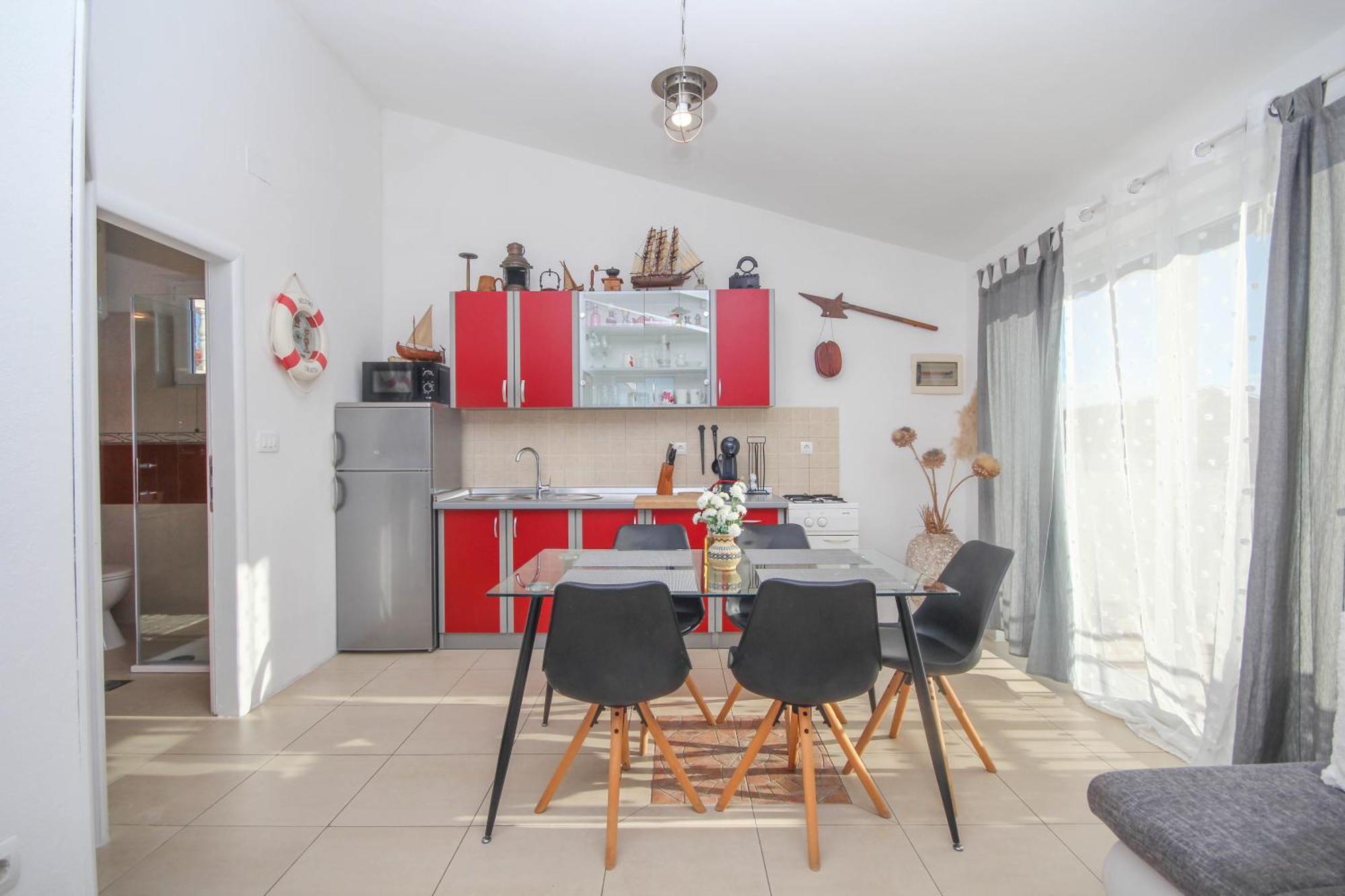 Lola'S Apartments Tribalj الغرفة الصورة
