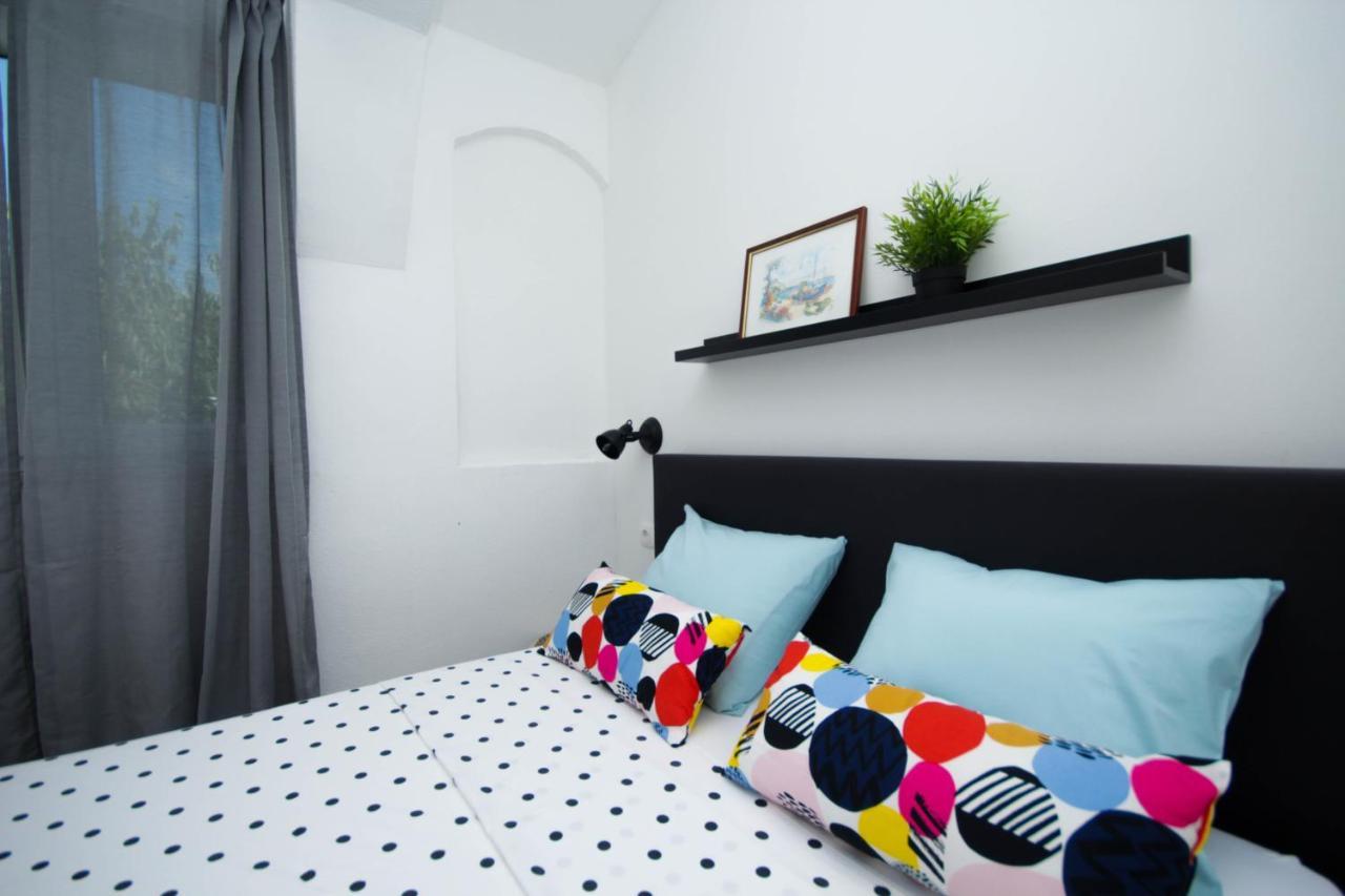 Lola'S Apartments Tribalj المظهر الخارجي الصورة