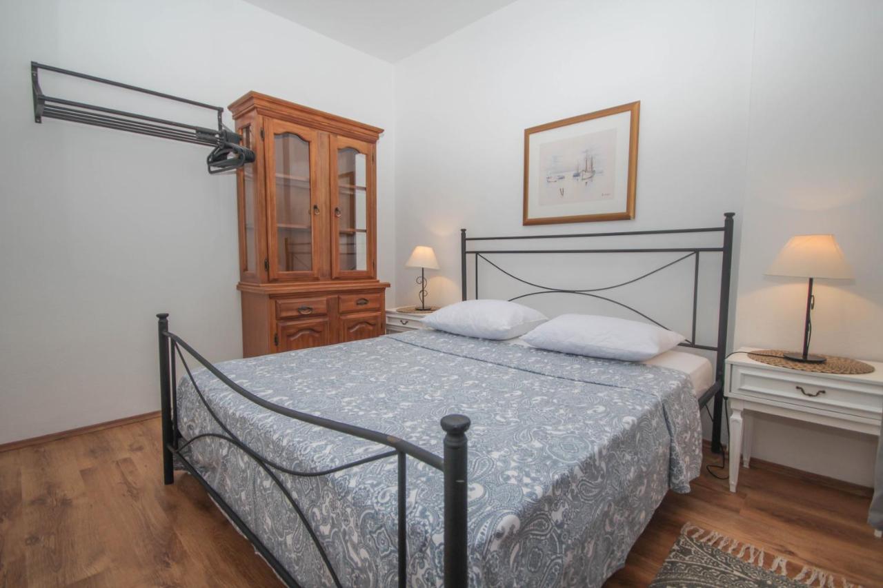 Lola'S Apartments Tribalj المظهر الخارجي الصورة